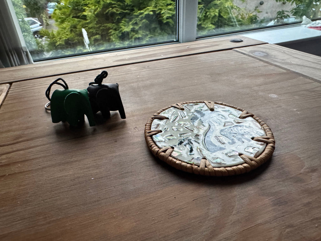 Handcrafted Palm Tree & Elephant Rattan Coaster | Tropical Thai Mother of Pearl Drink Coaster