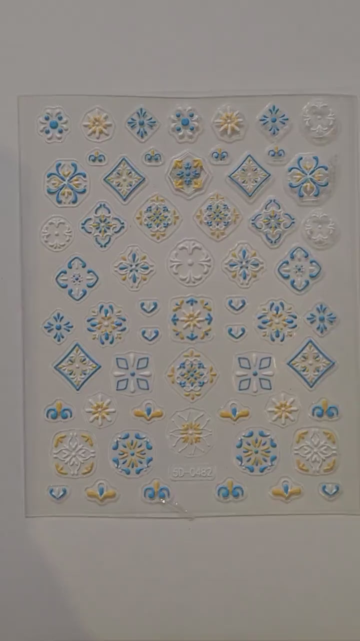 3D Bloom: Lebendige Präge-Blumen-Nagelkunst-Sticker