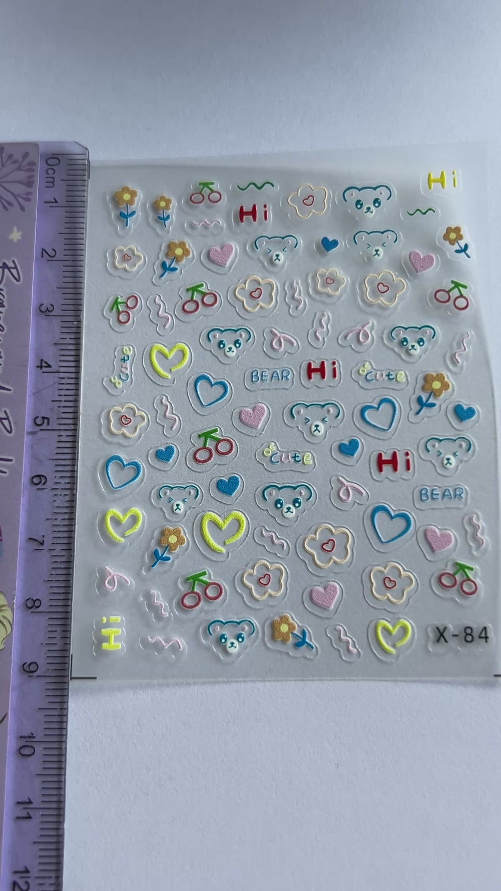 Kawaii Blauer Bär & Kirsche Nagelsticker - "Hallo" Bären Nagelabziehbilder | Süße Herzen, Blumen und Kirschen | 3D Look Ästhetische DIY Nagelkunst